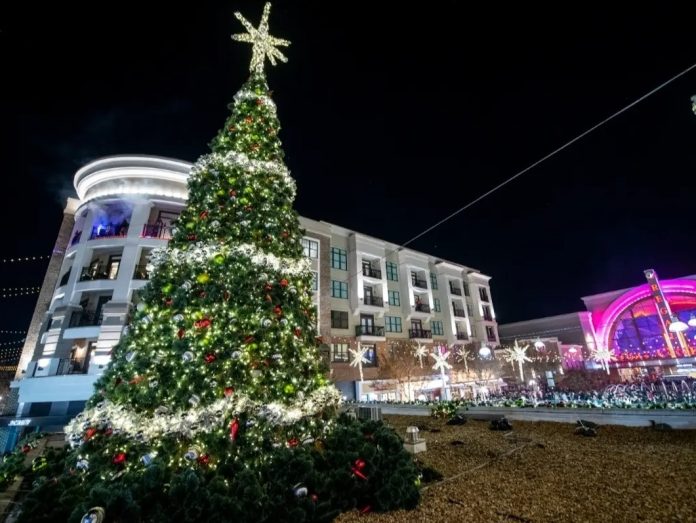 Alpharetta Christmas Market is something that Alpharetta local residents wait for a whole year as it now stands as a tradition