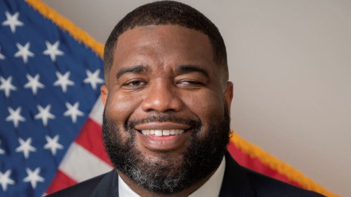 Mayor Andre Dickens expressed heartfelt gratitude as he announced the upcoming departure of Chief of Staff Odie Donald who goes to Richmond