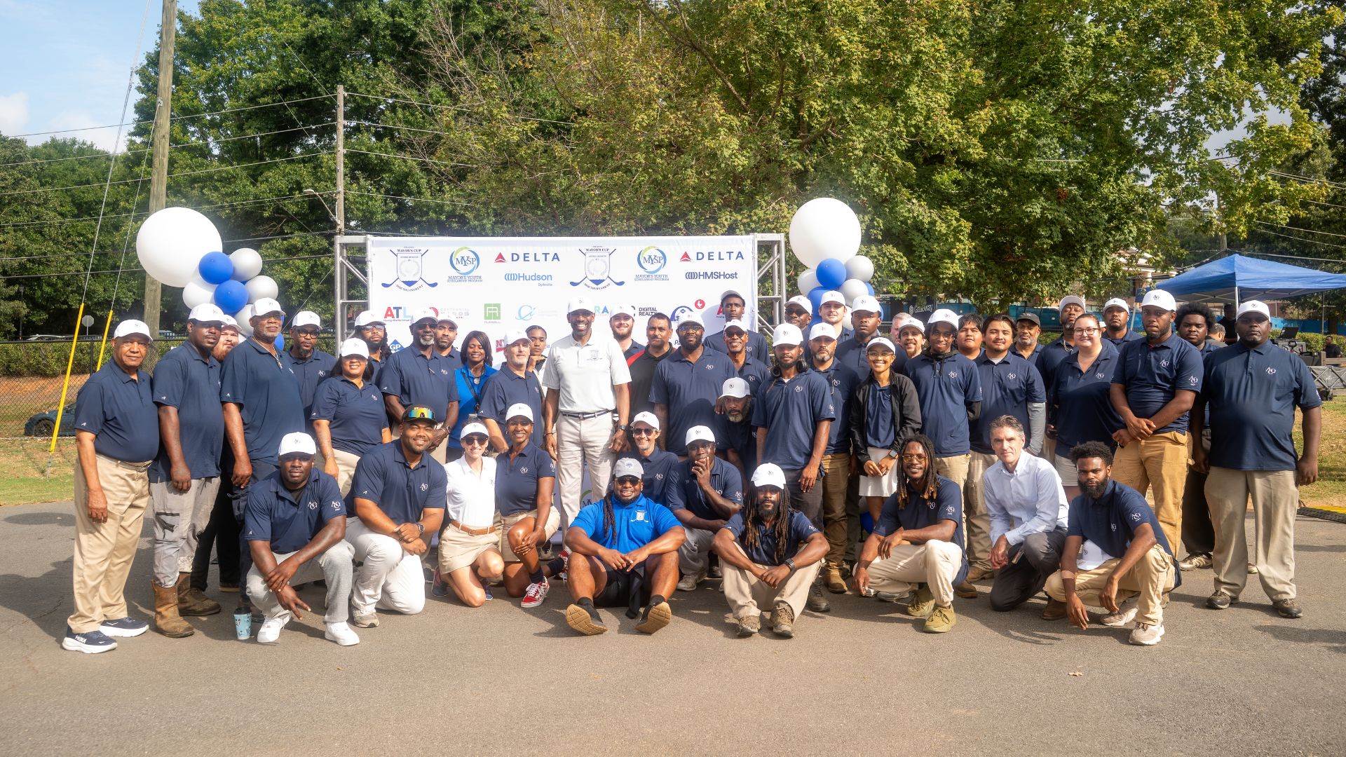 The annual Mayor’s Cup Golf Tournament brought 130 golfers to Chastain Park Golf Course on Wednesday, Sept. 23. But the event stretched well beyond the players on the course. About 230 people attended overall, including community leaders, City employees and students who have benefited from the scholarship program.